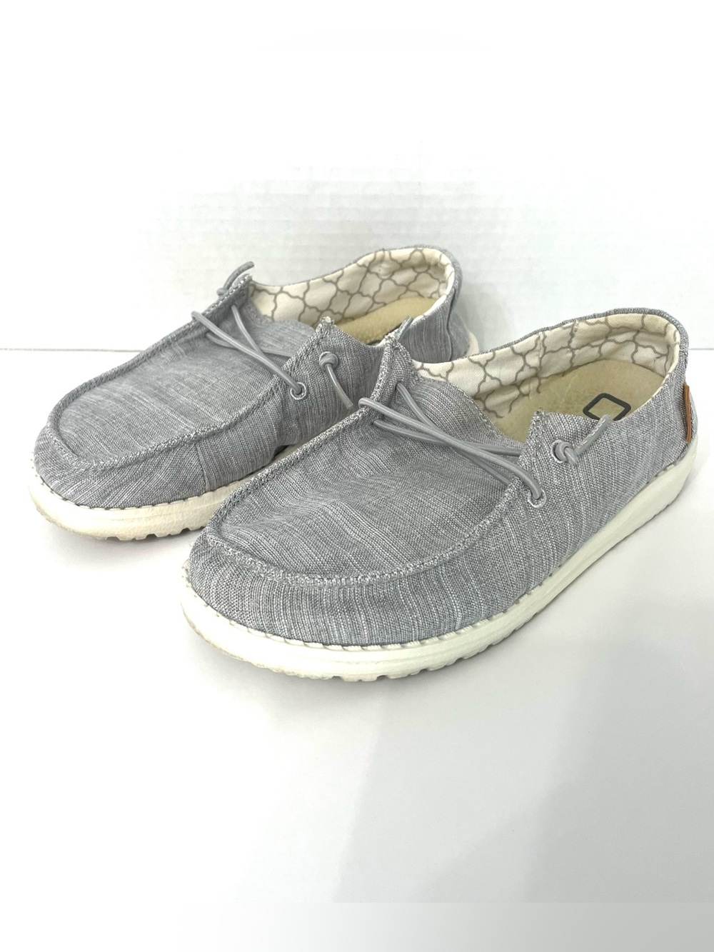 Hey Dude Wendy Youth Linen Gray Slip-On Casual Shoes Unisex Kids Y2 EU34